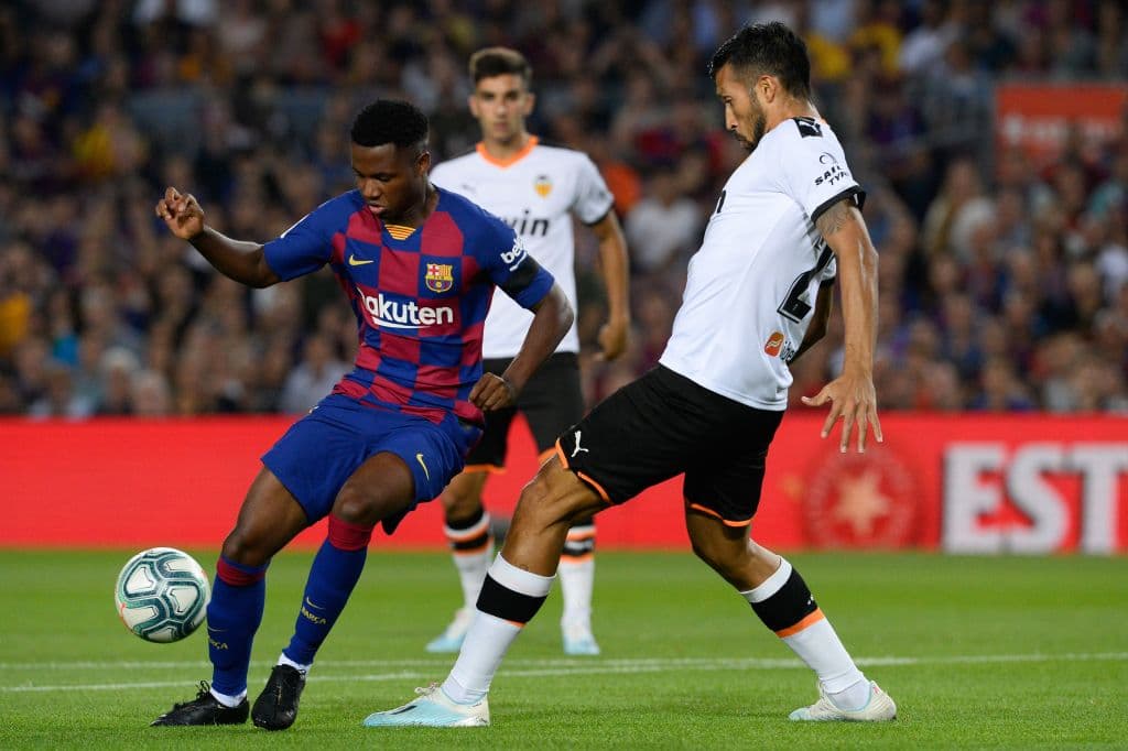 Anotó gol y dio asistencia en menos de 10 minutos en la victoria de Barcelona 5-2 ante Valencia.