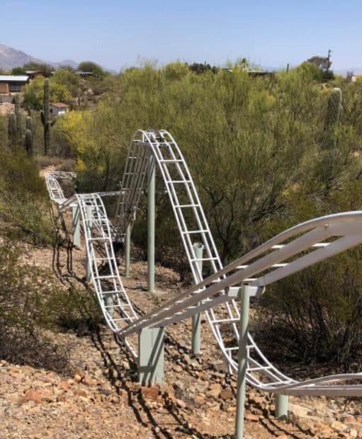 Ahora, esta montaña rusa se ha convertido en una atracción popular para fiestas de cumpleaños y reuniones familiares.