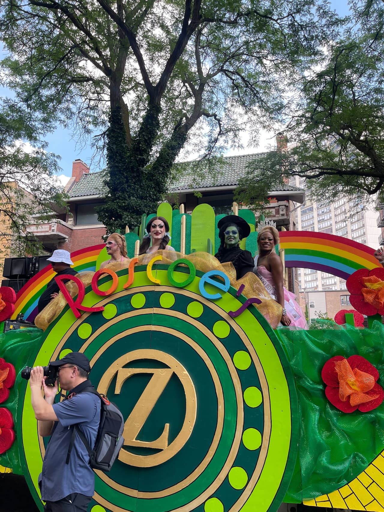 El Pride Parade, tradicional desfile de la comunidad LGBTQ+, vistió de colores las calles de Chicago, este domingo, 29 de junio.