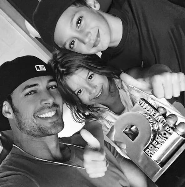 Y por supuesto, 
<b><a href="http://www.univision.com/temas/william-levy">William</a></b> estuvo junto a él todo el tiempo en la filmación.