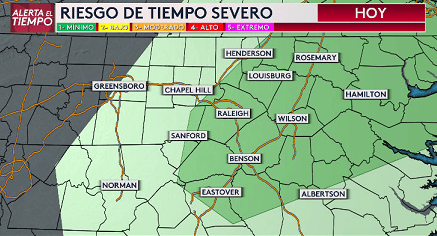 Además de las bajas temperaturas, se esperan algunas tormentas disperas en las próximas horas. El centro y el este de Carolina del Norte están bajo un riesgo mínimo (nivel 1 de 5) de tiempo severo.