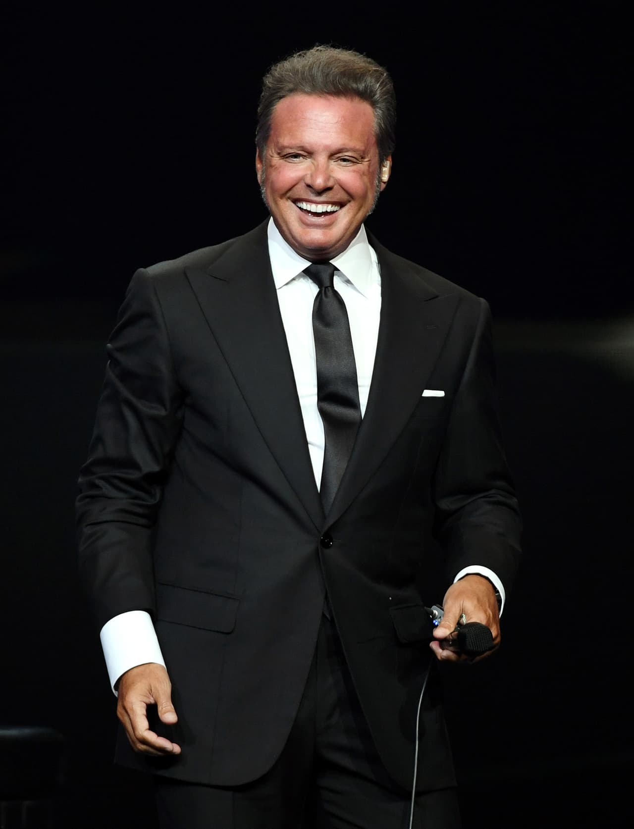 Ya entrado en la década del 2010, Luis Miguel tenía un semblante muy maduro. No era para menos, pues se encontraba en sus cuarentas.