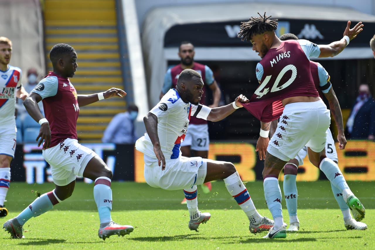Con doblete de Trezeguuet, el Aston Villa consigue los tres puntos en casa frente al Crystal Palace.