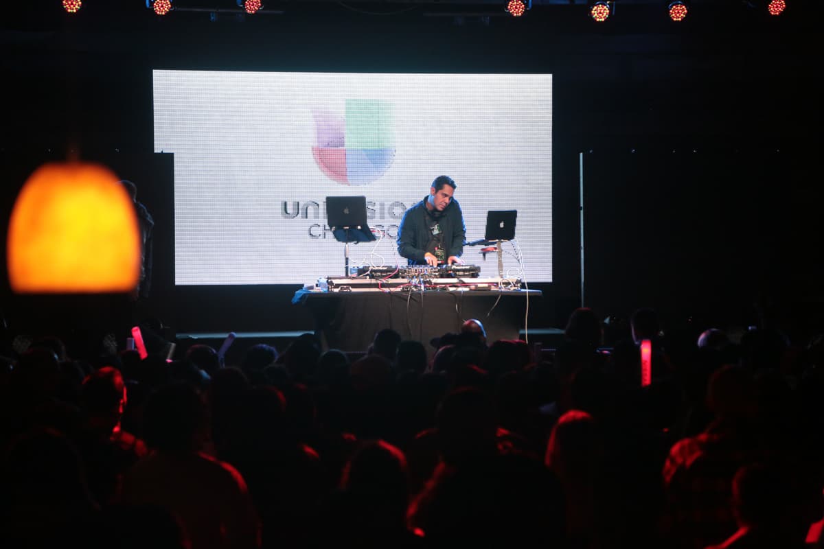 El cantante puertorriqueño Yandel llegó a Chicago en el Road to Innovation Tour de Nissan con lo mejor de su repertorio en un concierto privado en el Concord Music Hall.