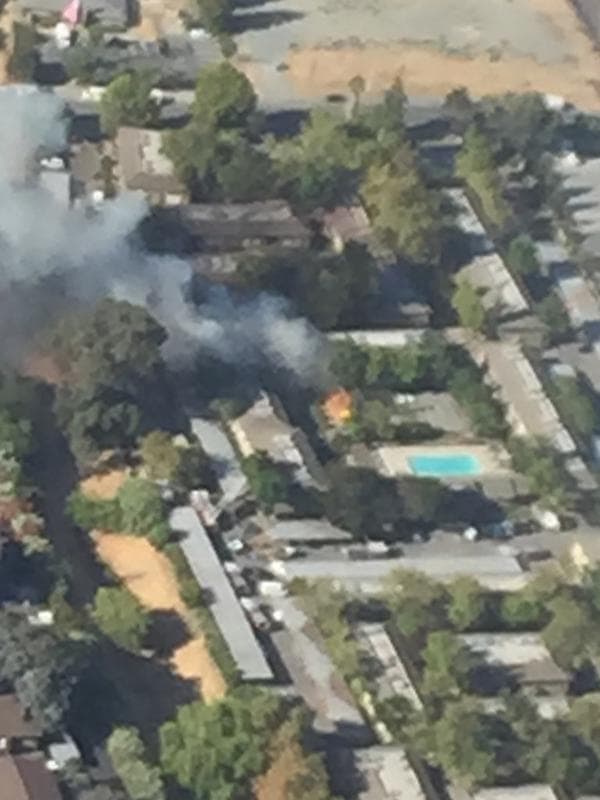 Se incendia complejo de departamentos en Antioch