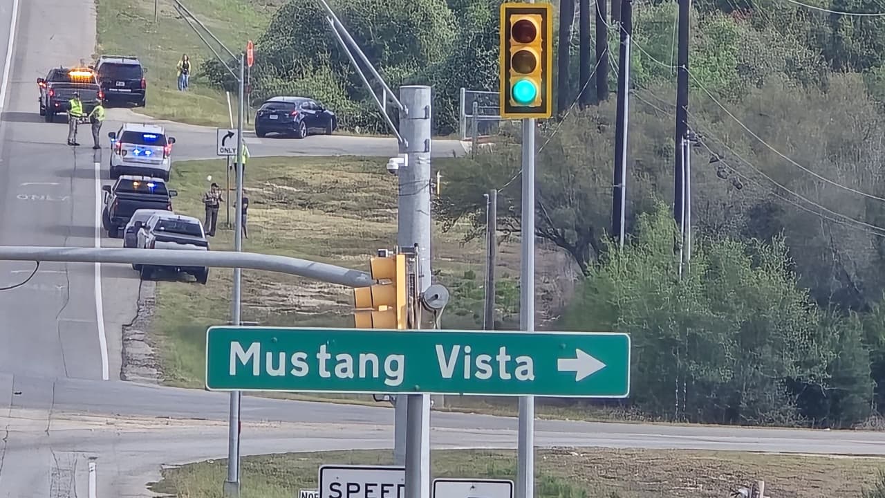 Horas más tarde, autoridades confirmaron que 
<b>la situación estaba contenida y no existía una amenaza activa</b>, aunque el caso sigue bajo investigación para esclarecer cómo ocurrieron los hechos dentro del plantel.