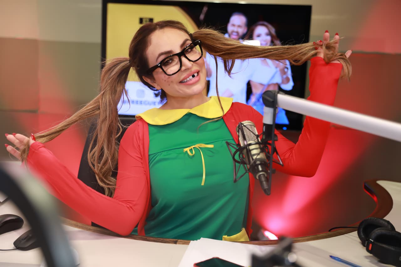 Llegó Halloween con su alegría y nuestros locutores volvieron a ser niños.