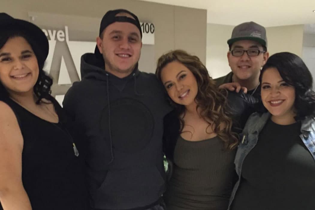 Chiquis Rivera, hija mayor de Jenni, quedó a cargo del cuidado de sus hermanos. Hoy, cada uno de ellos, hacen su vida siguiendo los consejos que guardan de su querida madre.