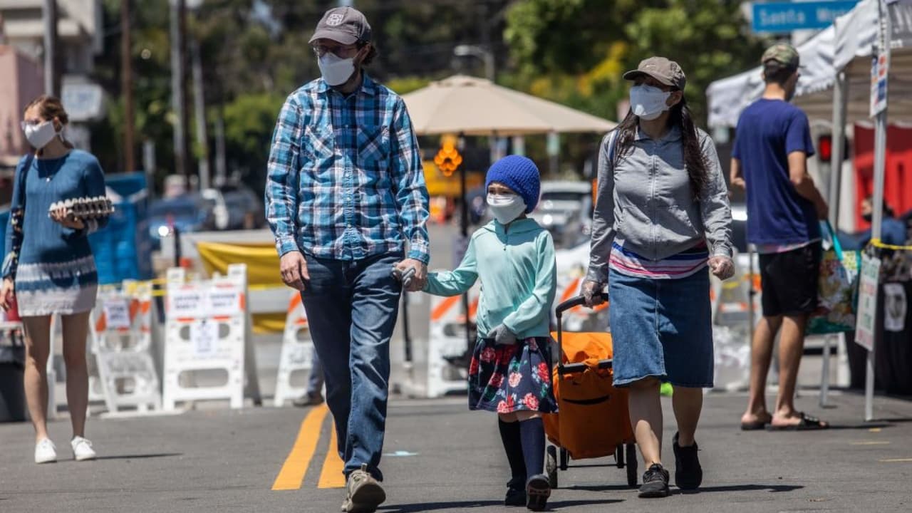 Este comité estudia el impacto del coronavirus en los latinos y afroestadounidenses de Los Ángeles