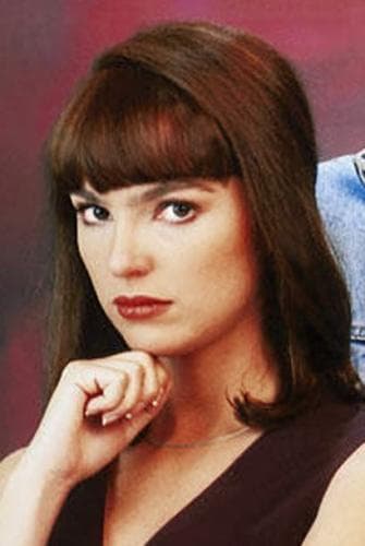 Y ya que estamos con un actor de 'Agujetas de color de rosa', Gabriela Hassel, la villana de telenovela, también está desaparecida desde hace muchos años.