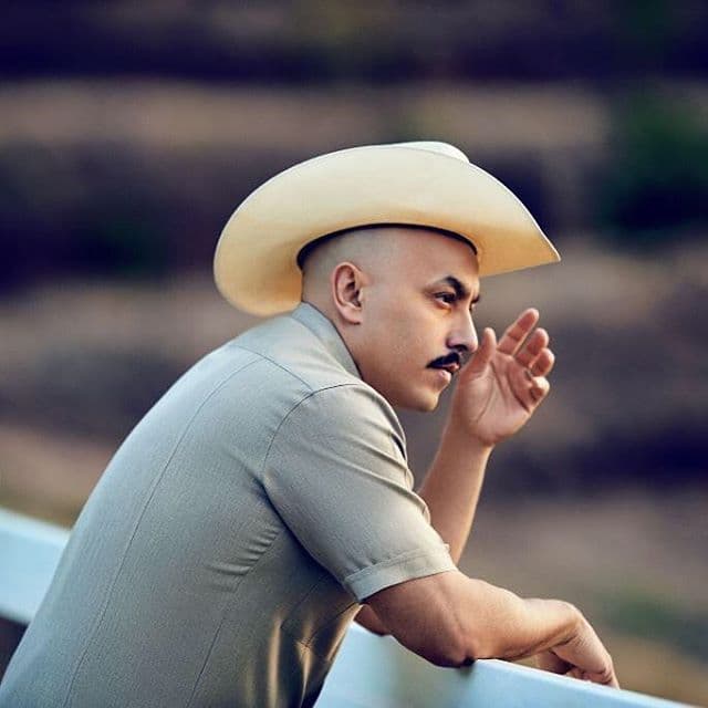 La versatilidad de Lupillo Rivera lo ha hecho incursionar también en la televisión.