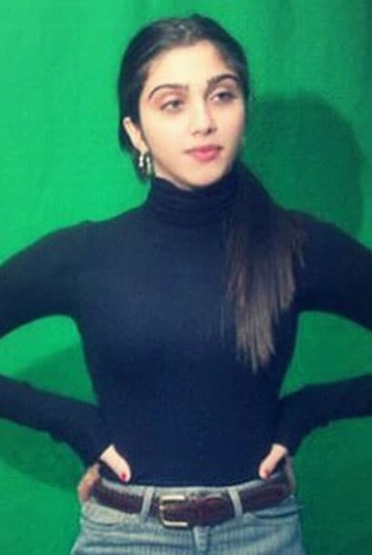 Ahora es toda una mujer capaz de arrancarle tremendos suspiros a cualquier caballero. Lourdes también ha destacado en la farándula, sólo que de diferente manera.