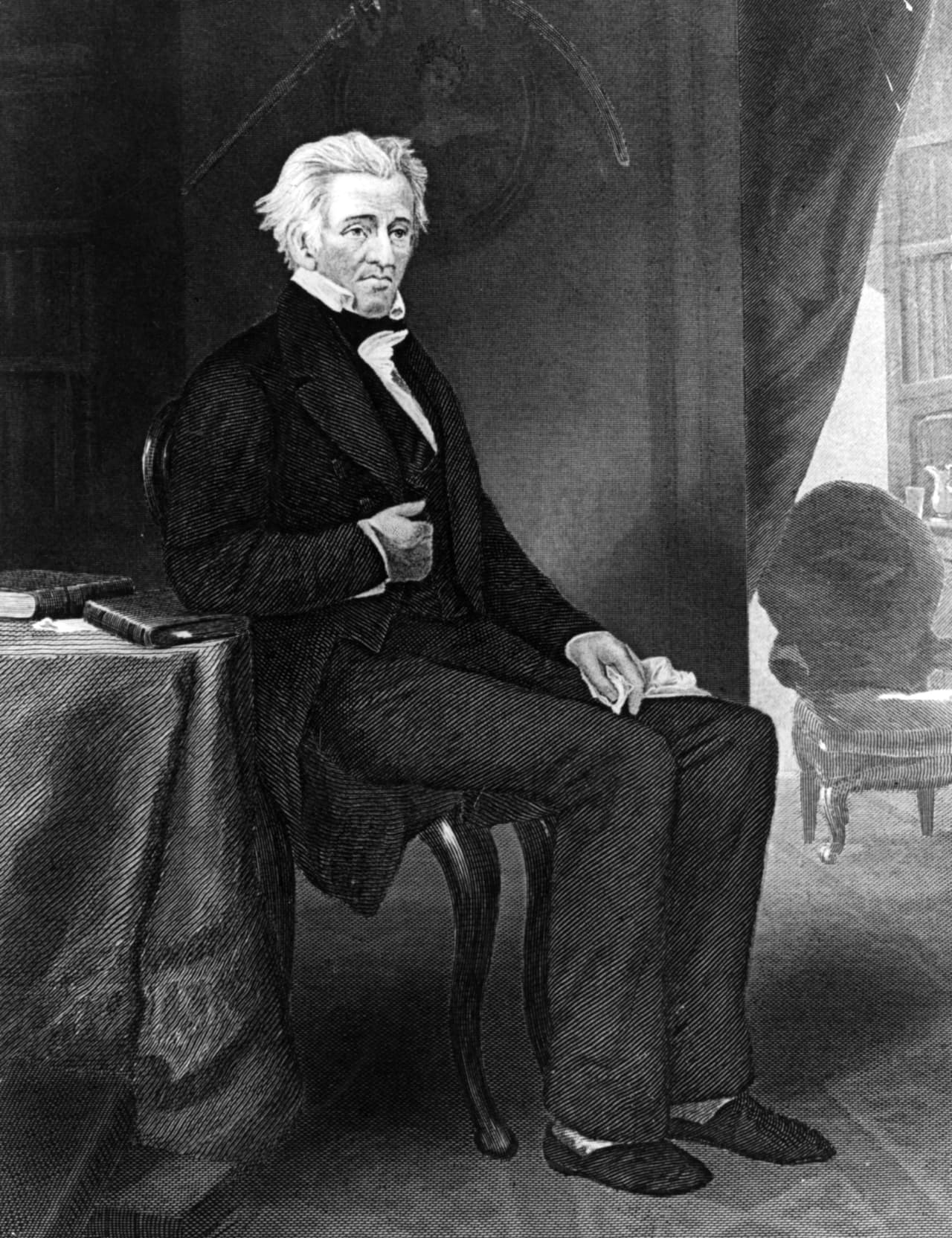 Supuestamente, el lugar predilecto de Jackson para "espantar" es en la habitación rosa de la Casa Blanca, donde se siente un frío extraño y al parecer empleados han escuhado una risa loca en el lugar.