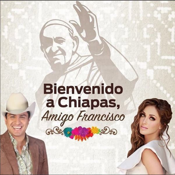 Por eso grabó el tema "Amigo Francisco" a dueto con Julión Álvarez.