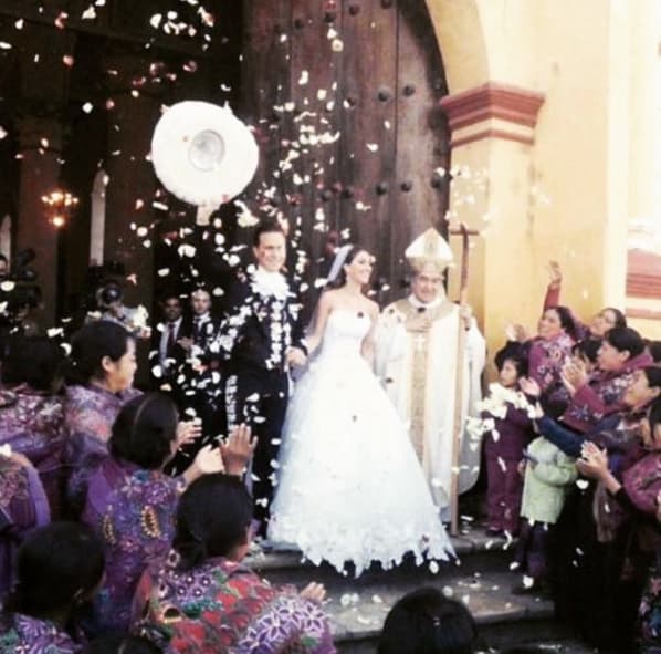 Su boda se llevó a cabo en la Catedral de San Cristóbal de las Casas.