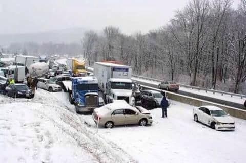 Angelica Blancas nos envía esta fotografía de un terrible accidente en el 280 de Birmingham.