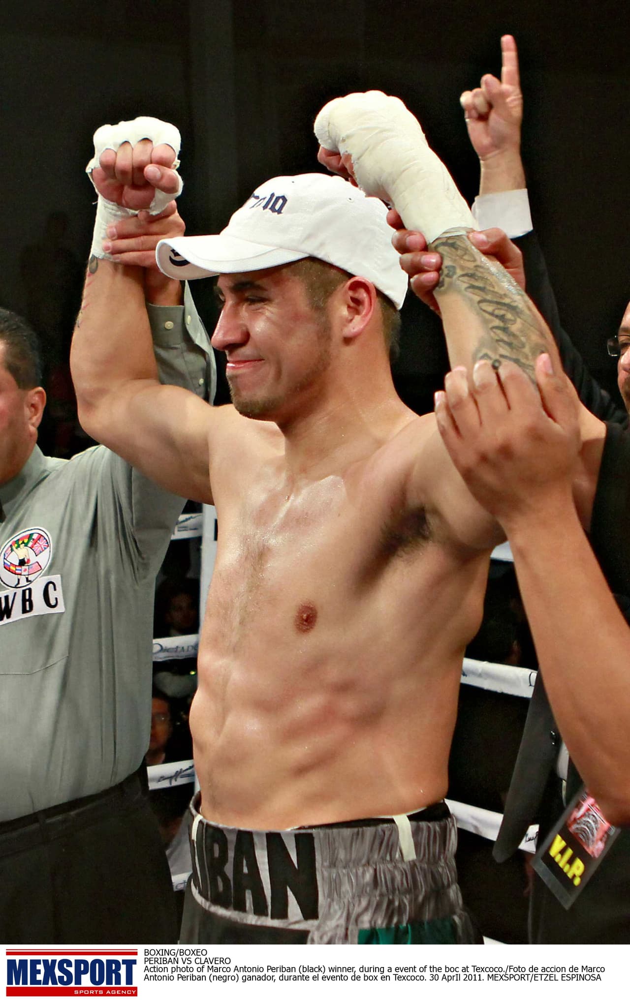Marco Antonio Peribán TKO al argentino Carlos Jerez