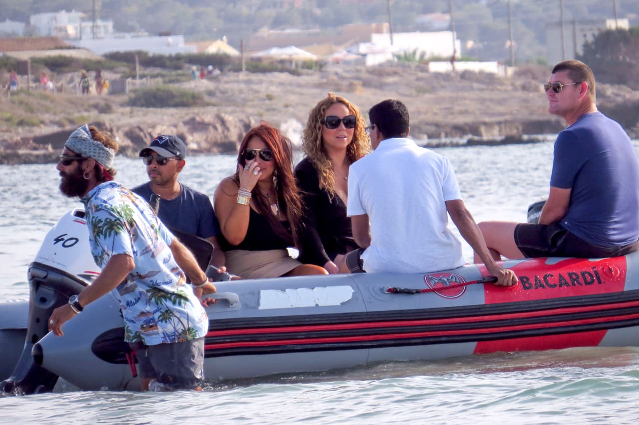 La diva la pasó muy bien en compañía de sus amigos...