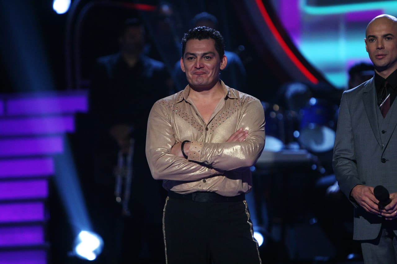 José Manuel Figueroa fue otro de los famosos que se enamoró en la pista de Mira Quien Baila, fue en la edición del año 2011 cuando le tocó compartir con la bailarina española Emily Clement.