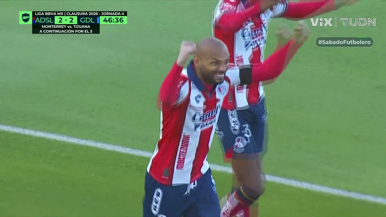 ¿De quién más? Mira el golazo con el que Joao Pedro empata 2-2 a Chivas