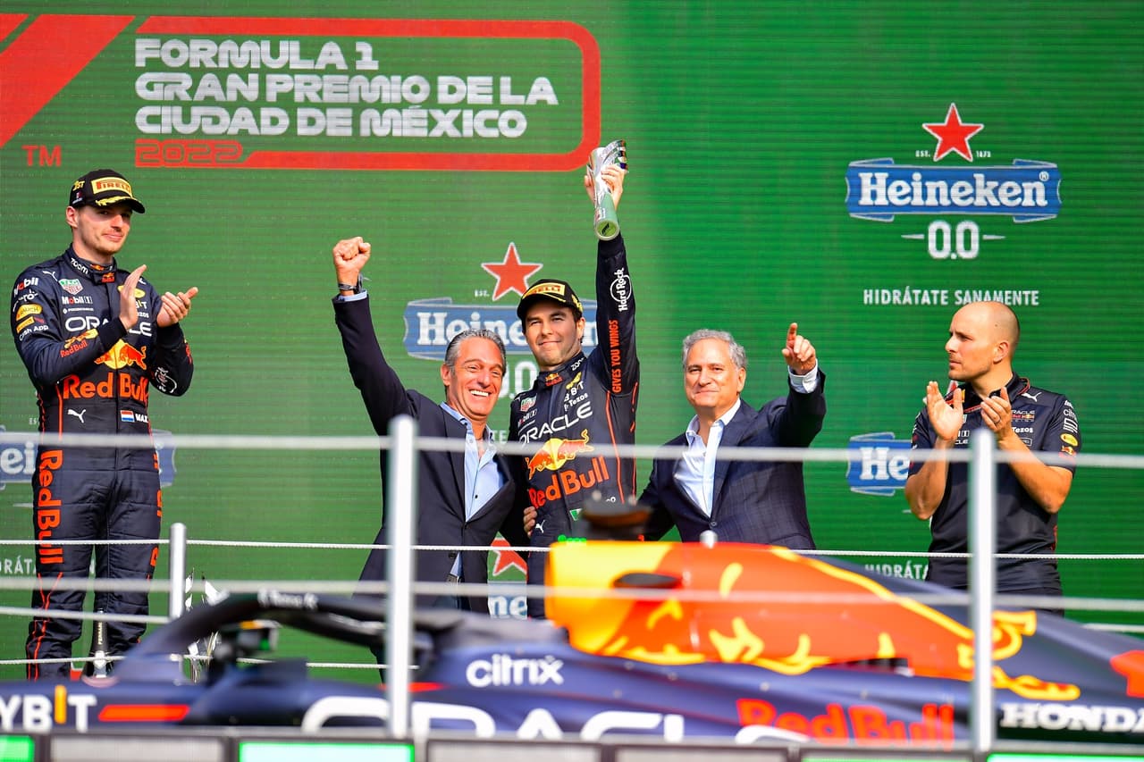 Podio para 'Checo' Pérez en el GP de México que gana Verstappen