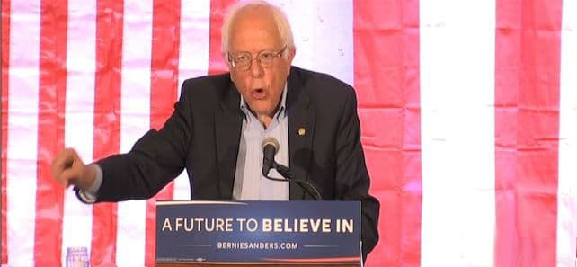 Sanders propone ayuda de 10.800 millones y referéndum para Puerto Rico