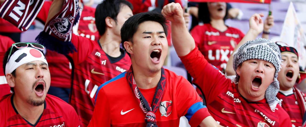 Fanáticos mexicanos y japonenes se pusieron cita en el Hazza bin Zayed Stadium de los Emiratos Árabes para vivir con pasión el debut de sus equipos en esta nueva edición del Mundial de Clubes, con la ilusión de enfrentar en la siguiente ronda al Real Madrid.