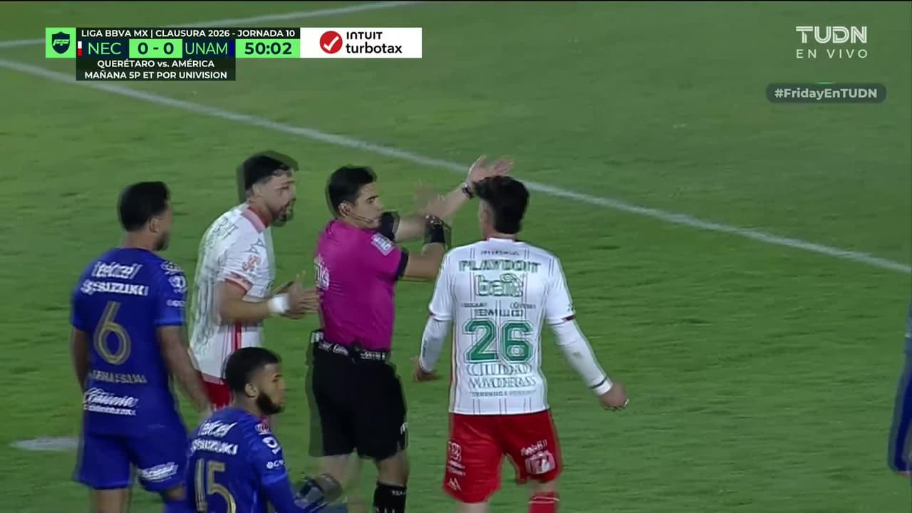 ¡Llegó la polémica! Parecía que Necaxa había marcado el primero ¿Con la mano?