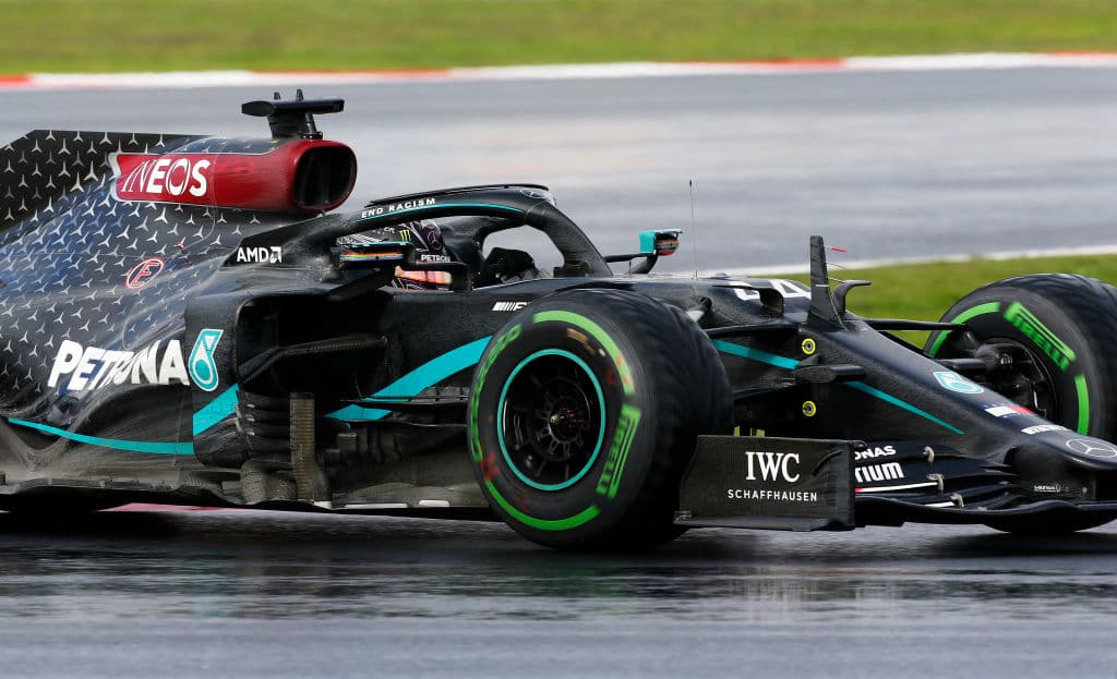 Una carrera inolvidable para el mexicano Sergio Pérez en donde consigue segundo lugar y su primer podio del año, que comparte con el ya siete veces campeón del mundo Lewis Hamilton, y con Sebastian Vettel en tercera posición. Hamilton iguala a Schumacher en campeonatos del mundo, mientras el mexicano suma su noveno podio en la historia de la Formula 1.