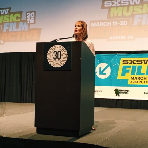 “Cuando la oportunidad toque, abre la puerta y averigua los detalles después”, dijo la productora y guionista Gale Anne Hurd.