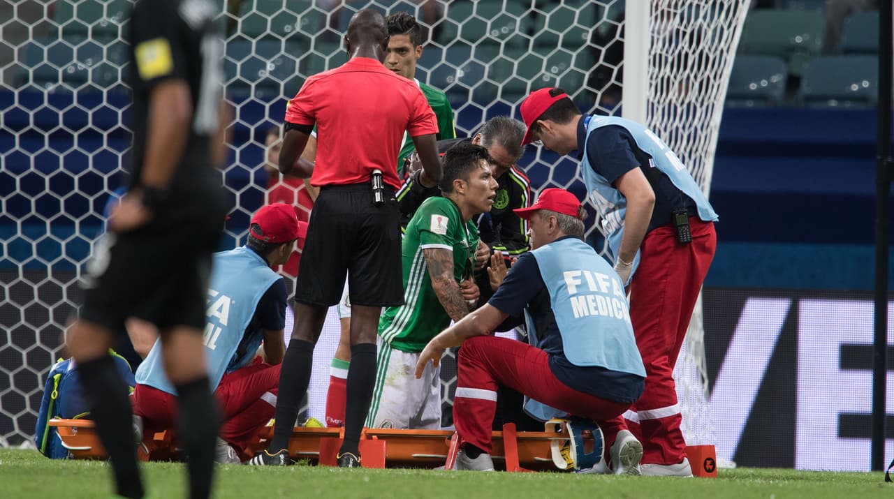 Photo of action during the match Mexico vs New Zealand, Corresponding to Group A of the FIFA Confederations Cup Russia 2017, at Olimpiyskiy Stadion Fisht, Sochi, Rusia. Foto de accion durante el partido Mexico vs Nueva Zelanda, Correspondiente al Grupo A de la Copa FIFA Confederaciones Rusia 2017, en el Estadio Olimpiyskiy Stadion Fisht, Sochi,, en la foto: (i-d) carlos Salcedo de Mexico sale lesionado 21/06/2017/MEXSPORT/David Leah.