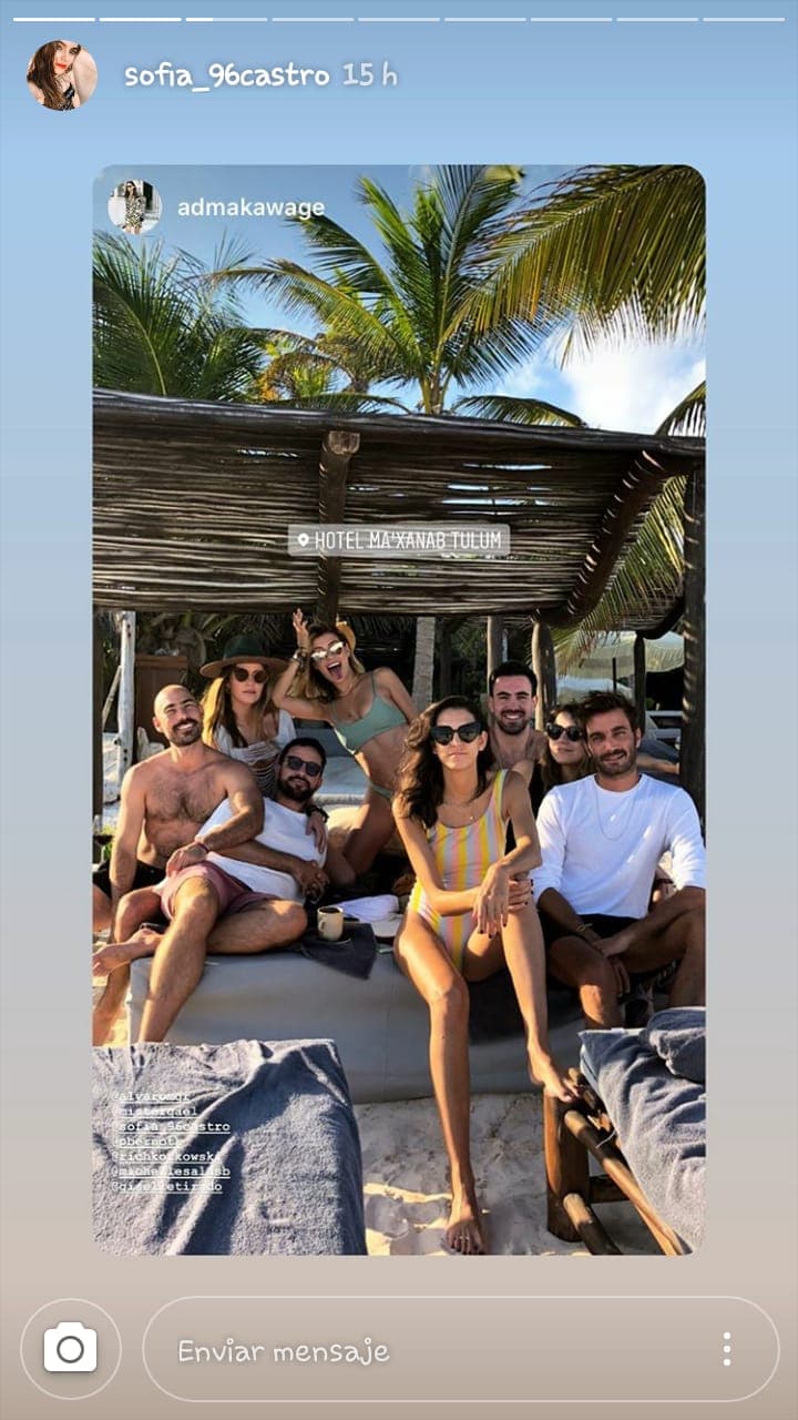 En dichas imágenes, 
<b><a href="https://www.univision.com/shows/el-dragon/sofia-castro-cree-que-su-personaje-en-el-dragon-es-un-parteaguas-en-su-carrera-fotos">la actriz de la serie El Dragón</a></b>, así como Pablo Bernot, estuvieron acompañados por un selecto grupo de amigos.