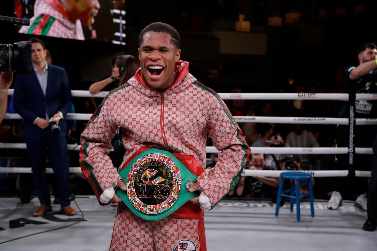 Devin Haney – La joven promesa estadounidense nació el 17 de noviembre de 1998 (21 años).