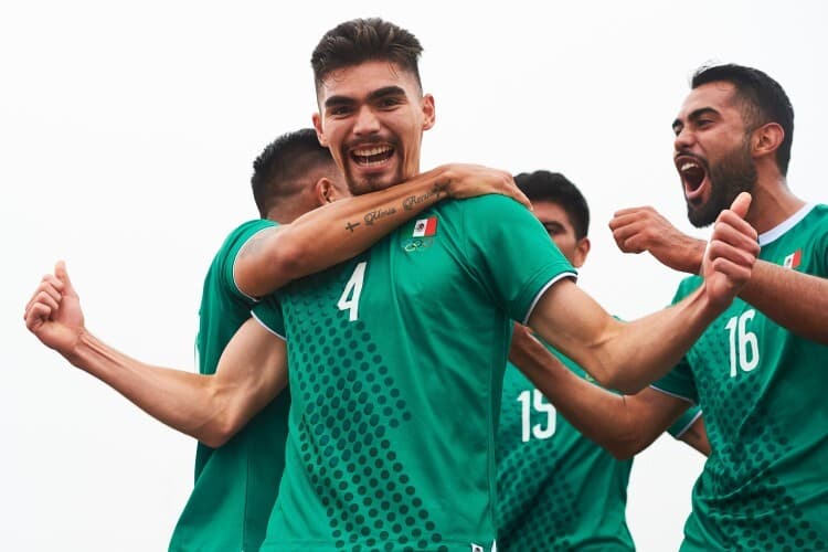 Por lesión, Johan Vásquez será baja del Tri Sub-23 