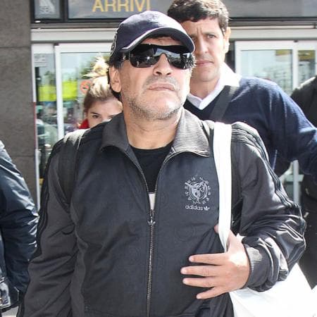 El caso más reciente fue a de finales de enero 2018, cuando al exfutbolista argentino se le volvió a negar la visa para comparecer en un juicio en contra de su exesposa, Claudia Villafañe.