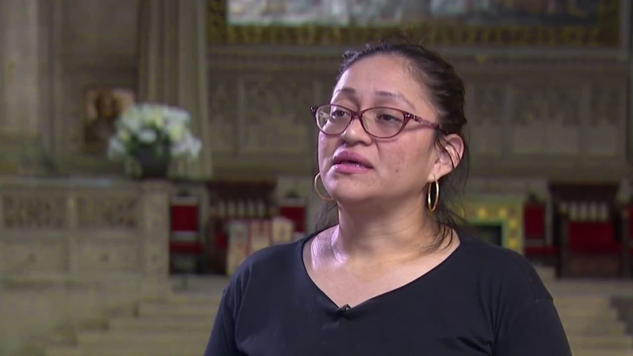 "Mi hijo tiene miedo de que me deporten y no me vuelva a ver": guatemalteca que se refugia en iglesia