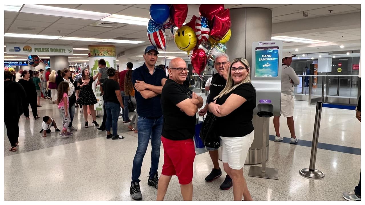 Por orden y lotería: los cambios en el parole humanitario para cubanos, venezolanos, nicaragüenses y haitianos