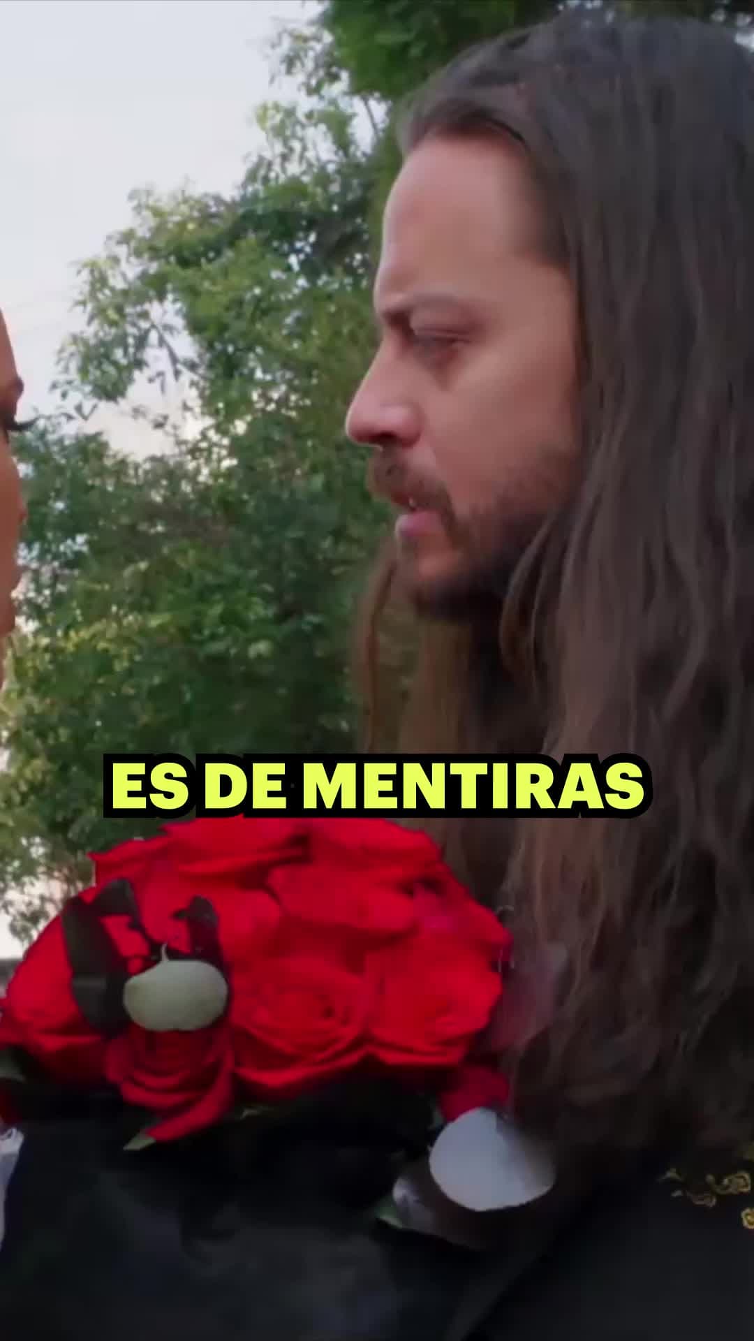 César amenaza con impedir la boda de Úrsula y Memo