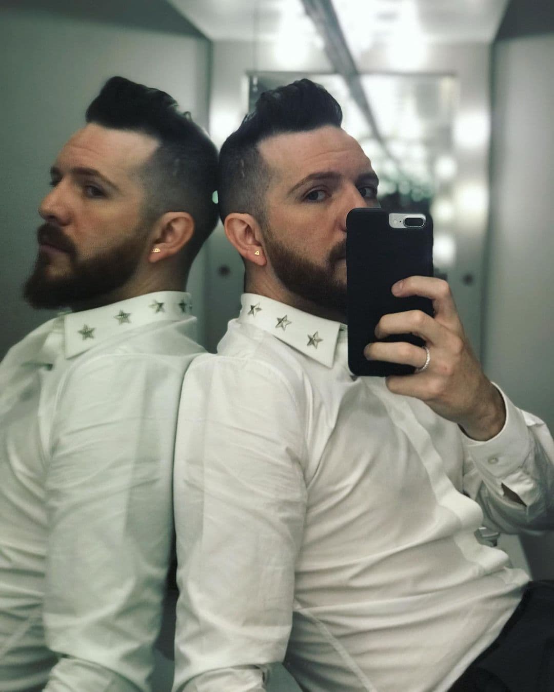 Además de ser un exitoso conferencista y compartir escenario con personalidades como Barack Obama, expresidente de Estados Unidos, Daniel también ha escrito los libros ‘Inquebrantable’ y ‘Las trampas del miedo’.