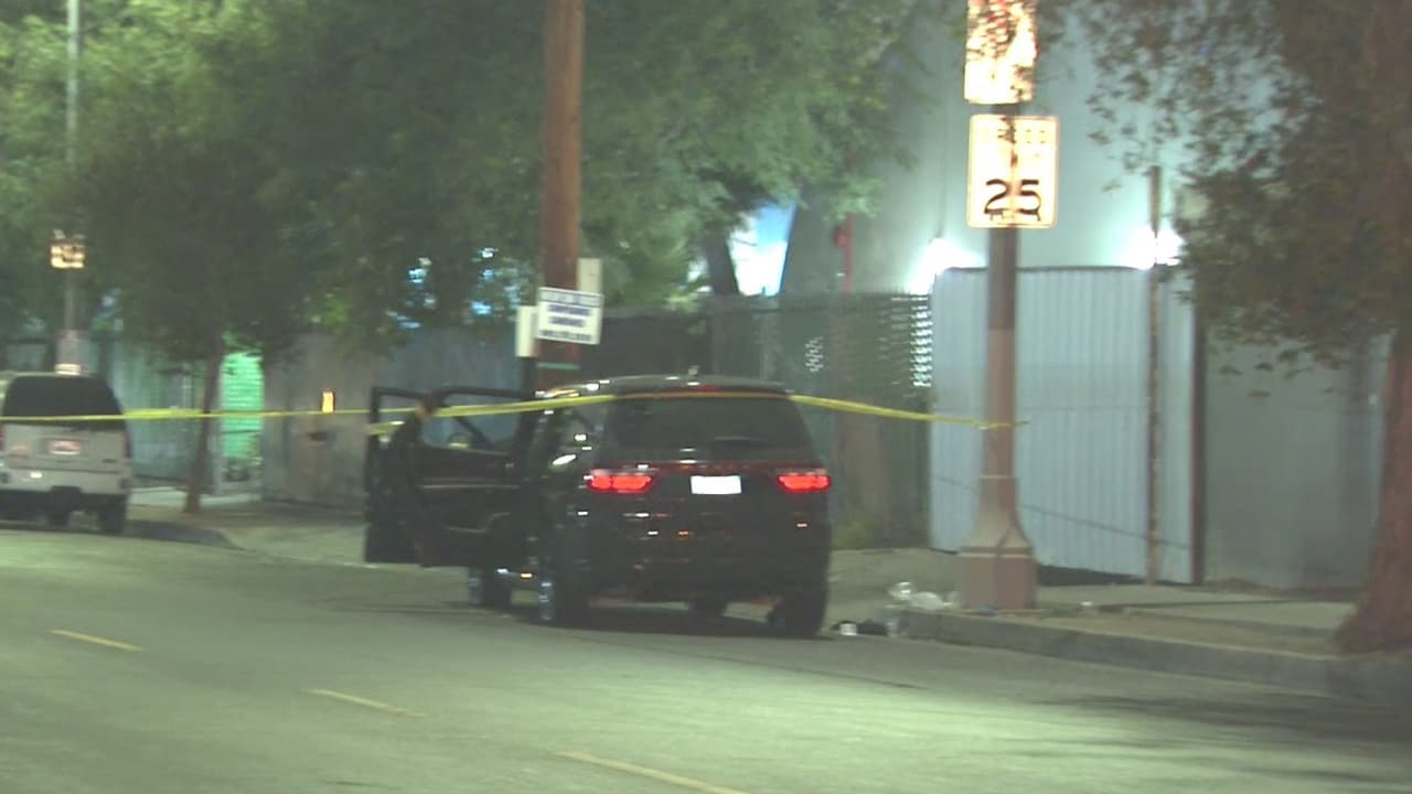 Dos menores baleados, uno de ellos muerto, el saldo de dos tiroteos en el área de Wilmington en Los Ángeles