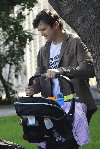 Seguro los galanes la perseguirán.