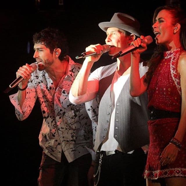 Erik encontró una segunda familia con Benny y Sasha.