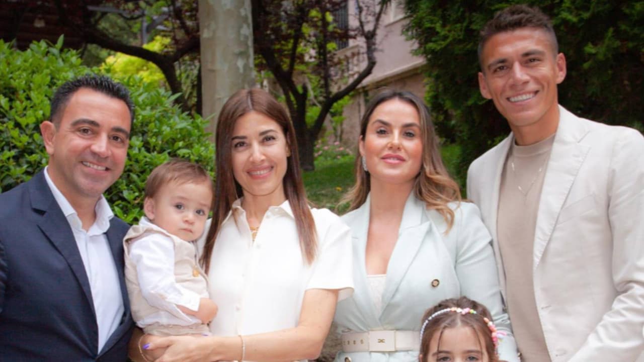 ¡Ya son compadres! Xavi Hernández apadrina al hijo de Héctor Moreno