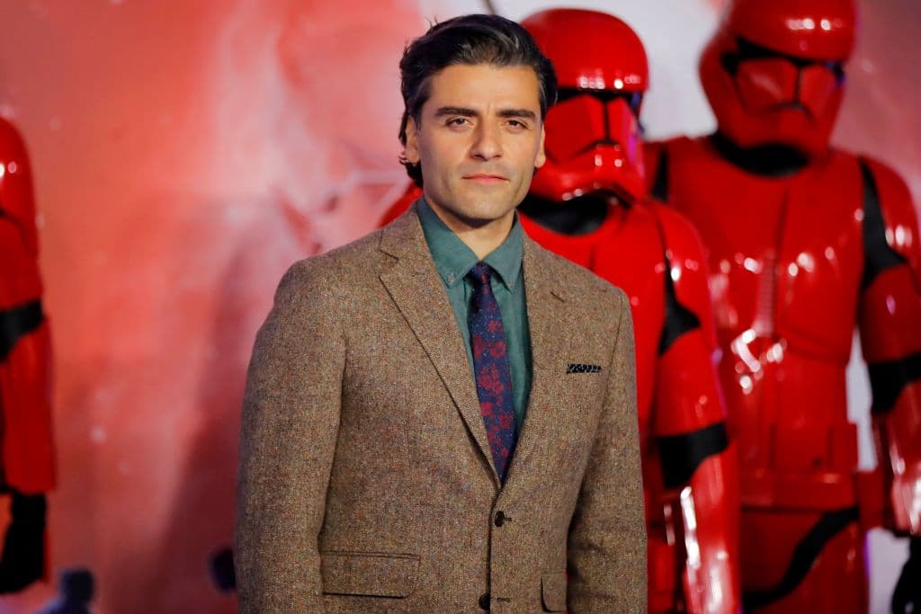 <b>Oscar Isaac</b>
<br>El nombre completo de este actor es Oscar Isaac Hernández Estrada y nació en Guatemala. Es conocido por interpretar recientemente a Leto Atreides en la película de ciencia ficción 'Dune'.