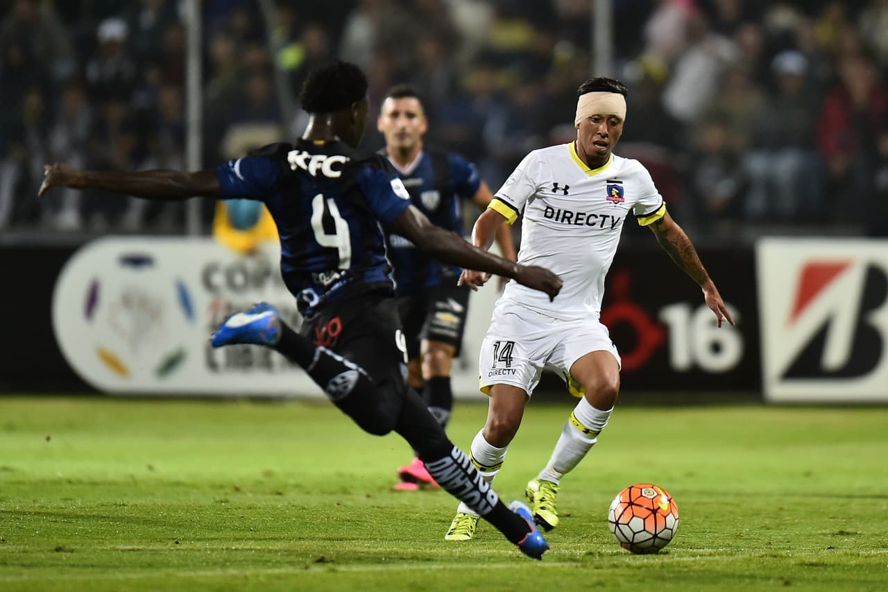 Colo Colo inicia camino en Libertadores con empate