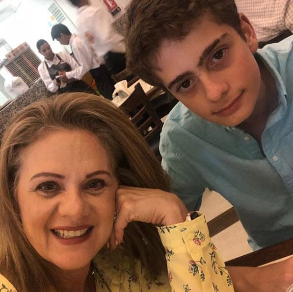 "Estoy muy contenta, agradecida como siempre, soy guadalupana de corazón, estudié en colegio guadalupano y amo a la Virgen de Guadalupe como todos los mexicanos", dijo en el encuentro con la prensa. 
<br>