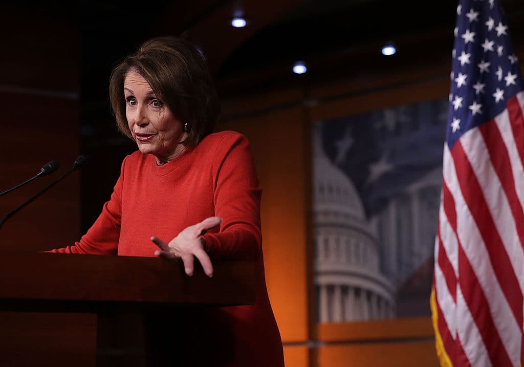 Nancy Pelosi sobrevive a la crisis del Partido Demócrata y seguirá siendo su líder en la Cámara de Representantes