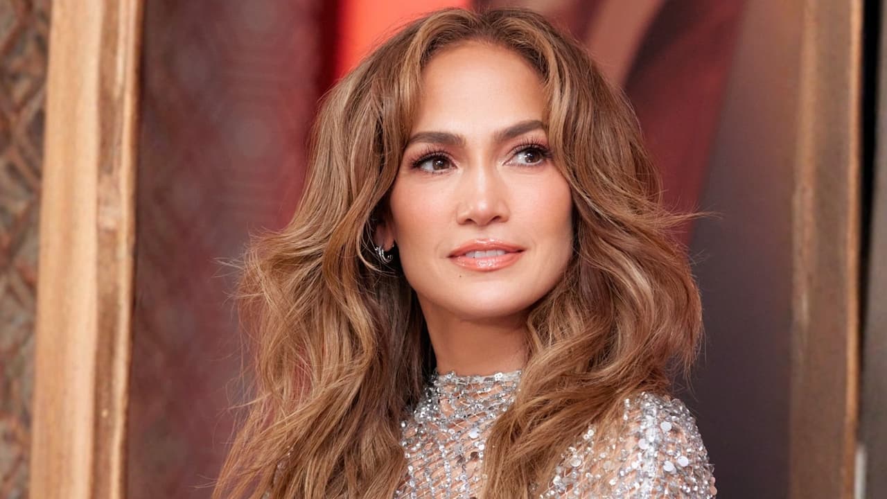 Jennifer Lopez en controversia por asegurar que tuvo poca ayuda para criar a sus hijos