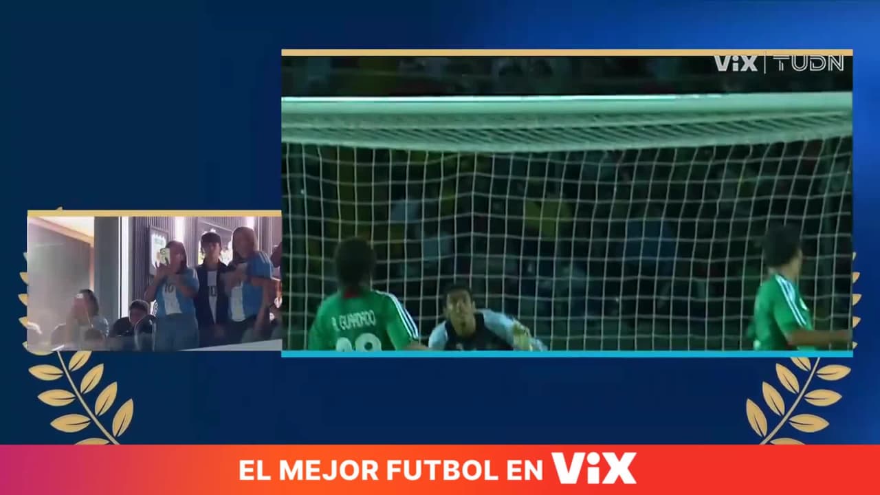 Sale Messi a calentar en su último baile con Argentina