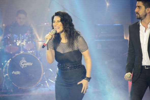 La cantante italiana cantó con el corazón pues las acciones del teletón la han tocado hasta el alma.